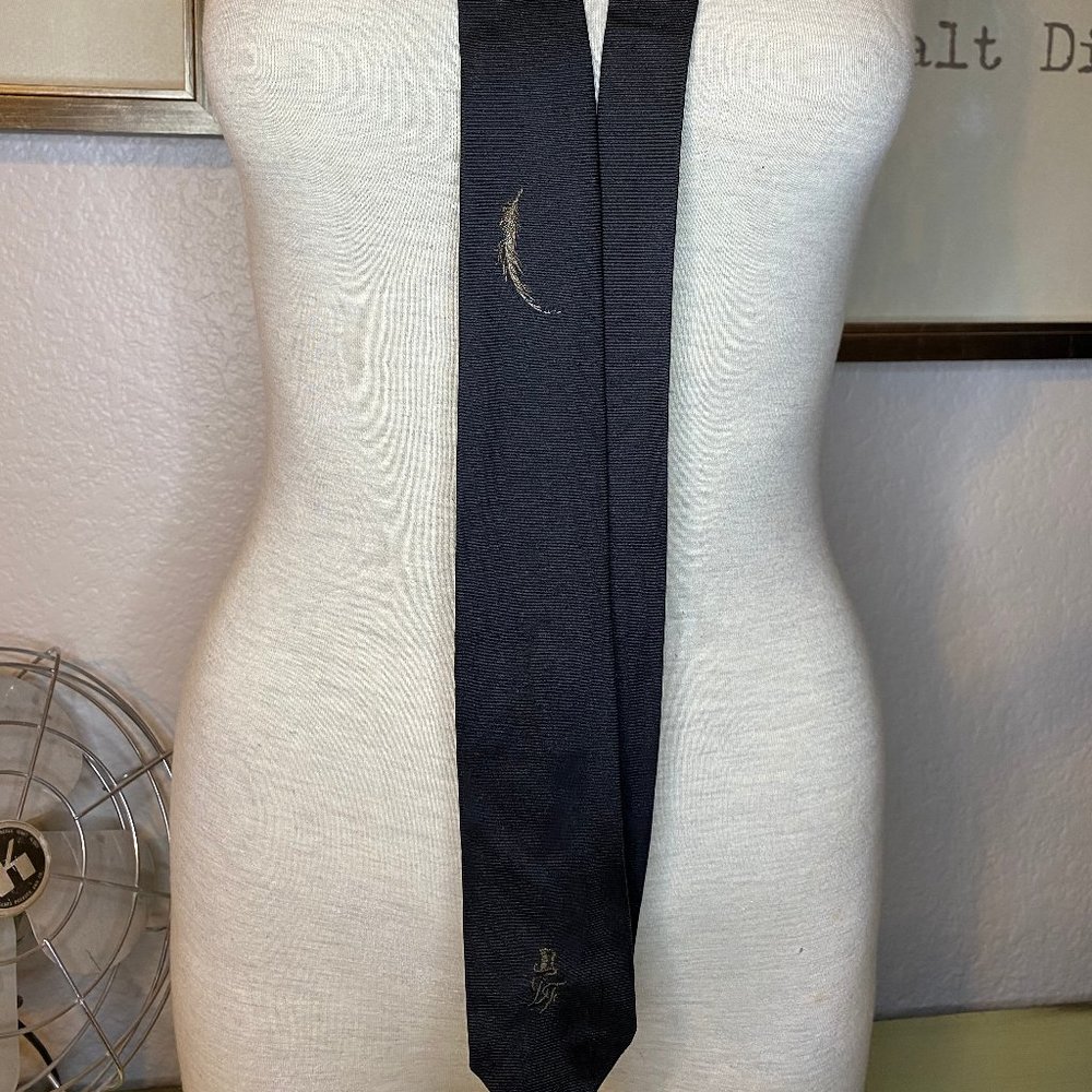 * Vintage Maus and Hoffman Dominique France Tie